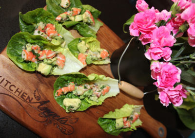 Freshly peeled prawn and avocado lettuce cups 2